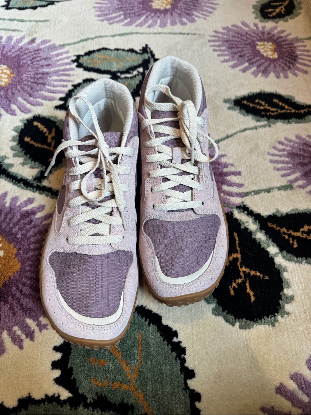 Never worn! Merrell Women’s Lavender Sneakers💧Waterproof 💧